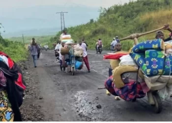 Agression rwandaise : Patrick Muyaya appelle à l&rsquo;unité et à la résilience face aux discours mensongers initiés par le Rwanda