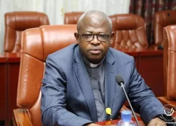 Mgr Donatien Nshole sur RFI : « Pour arriver à la paix, il faut un engagement formel de l’AFC/M23 et de Kinshasa »