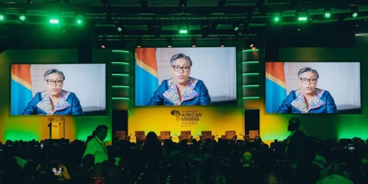 Exploitation illégale des ressources en RDC : Judith Suminwa Tuluka dénonce un pillage meurtrier