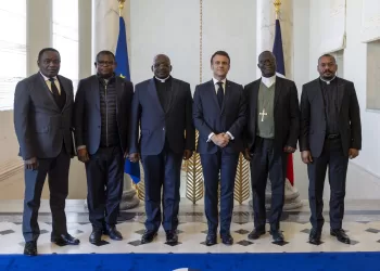 Emmanuel Macron reçoit la CENCO et l’ECC : Un soutien français aux initiatives de paix en RDC