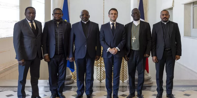 Emmanuel Macron reçoit la CENCO et l’ECC : Un soutien français aux initiatives de paix en RDC