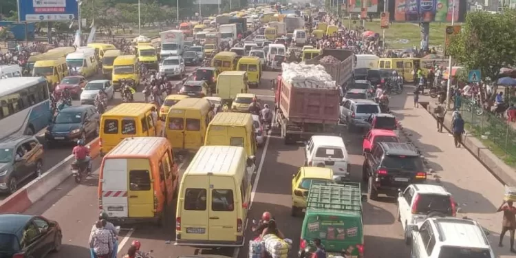 Kinshasa : l’Assemblée provinciale veut s’impliquer activement dans la lutte contre les embouteillages