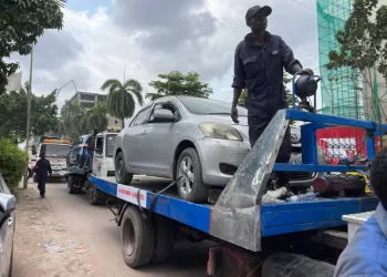 Mauvais stationnement à Kinshasa : Où va l’argent des véhicules mal garés ?