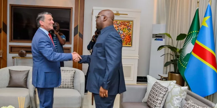 RDC – USA : Félix Tshisekedi reçoit l’Envoyé spécial de Donald Trump pour discuter de la paix et du développement
