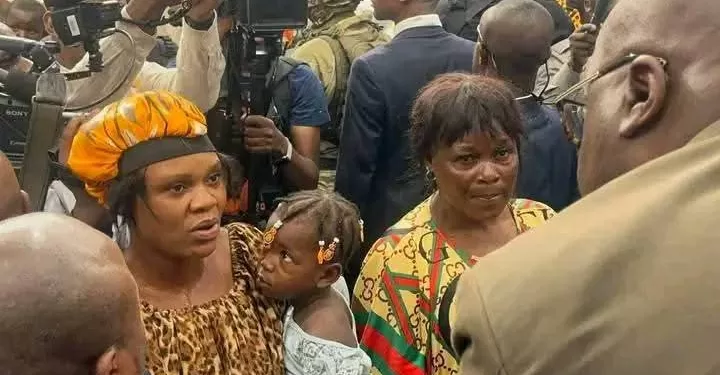Inondations à Kinshasa : Félix Tshisekedi au chevet des sinistrés au Stade Tata Raphaël
