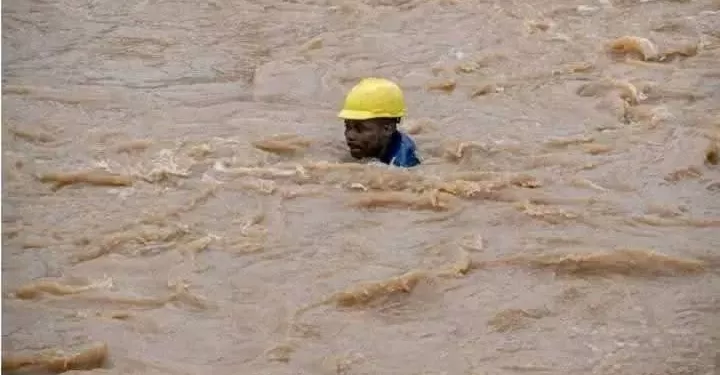 Kinshasa, capitale abandonnée : au cœur du chaos urbain
