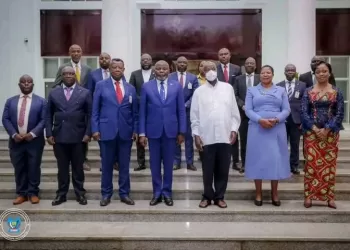 Vital Kamerhe porteur d’un message de Félix Tshisekedi à Yoweri Museveni : la sécurité à l’Est au cœur des échanges