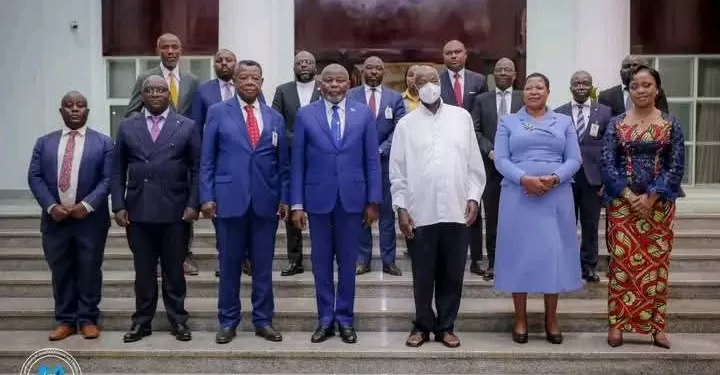 Vital Kamerhe porteur d’un message de Félix Tshisekedi à Yoweri Museveni : la sécurité à l’Est au cœur des échanges