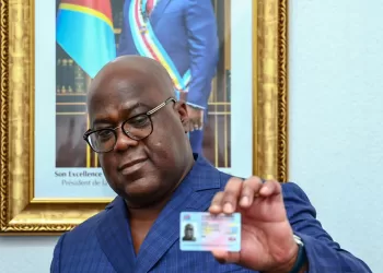 Le Président Félix Tshisekedi visite la Société de production des permis de conduire à Kinshasa