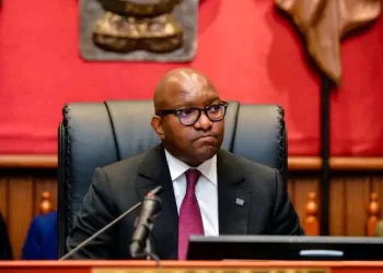 Sénat : Sama Lukonde déterminé à éradiquer les emplois fictifs et assainir la gestion
