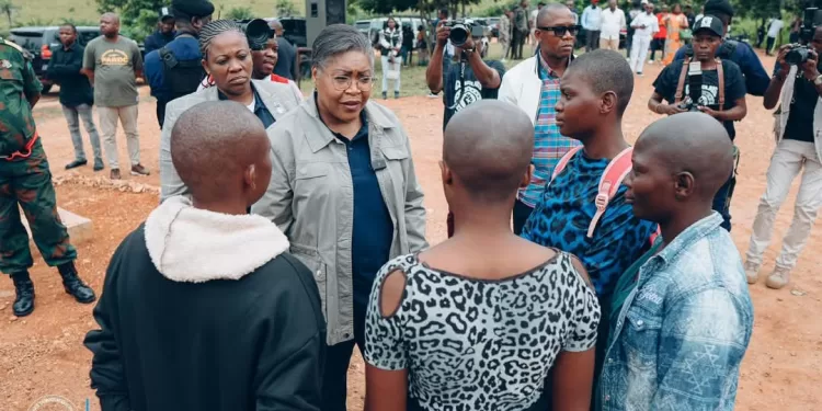 RDC : Judith Suminwa en tournée dans le Grand Kasaï