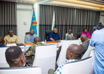 Kinshasa : le Gouverneur Bumba appelle les conducteurs de poids lourds au respect des mesures