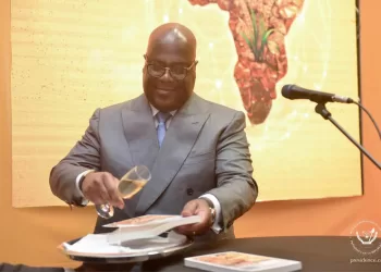 Félix Tshisekedi porte sur les fonts baptismaux le livre de G.A. Forest : « L&rsquo;Afrique peut nourrir le monde »
