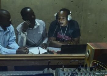 Kwango : L’UNPC décrète des journées sans radios après l’arrestation d’un journaliste