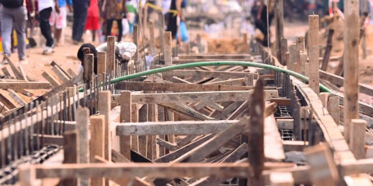 Kinshasa : Coup d’envoi des travaux de réhabilitation des voiries et caniveaux à Masina