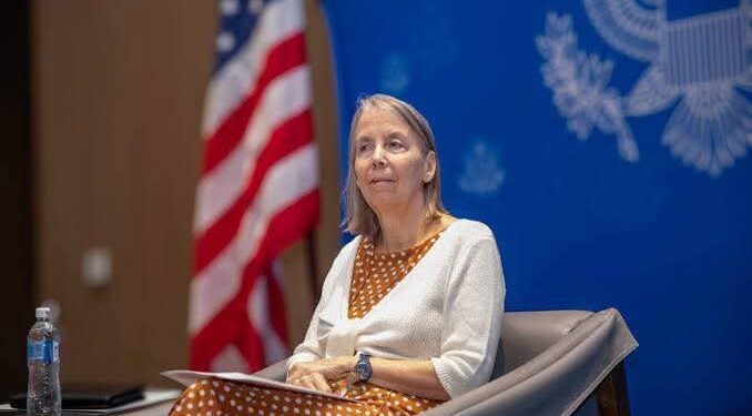 Accord de Doha : l’ambassadrice américaine Lucy Tamlyn salue une étape cruciale et réaffirme le soutien des États-Unis à la souveraineté de la RDC