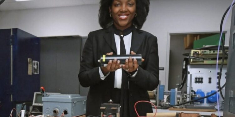 Innovation : Sandrine Mubenga décroche un brevet américain pour son « Bi-Level Equalizer »