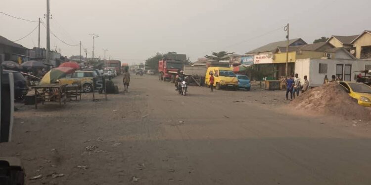 Kinshasa : Ultimatum de 72 heures pour dégager les véhicules stationnés sur l’avenue Gambela