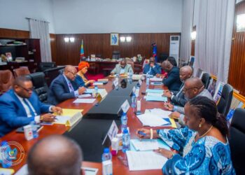 Session budgétaire de septembre : concertation stratégique entre l’Assemblée nationale et le gouvernement