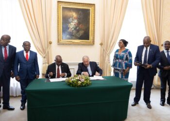 RDC–France : Coopération renforcée entre les Sénats des deux pays