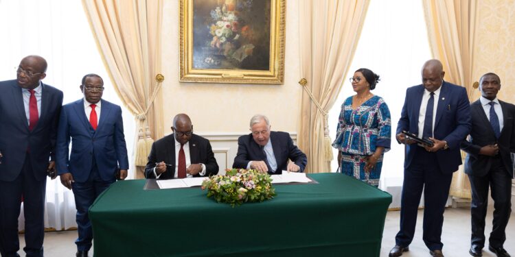 RDC–France : Coopération renforcée entre les Sénats des deux pays