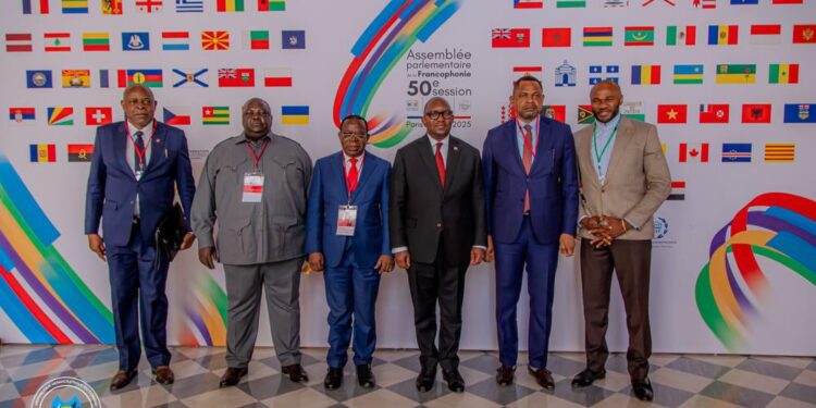 Diplomatie parlementaire : la RDC obtient le soutien de l’APF et scelle un accord avec le Sénat français