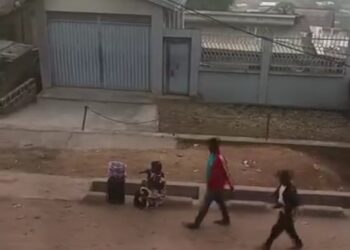 Kinshasa : Détresse d’enfants ou stratégie d’arnaque déguisée ? La charité en question