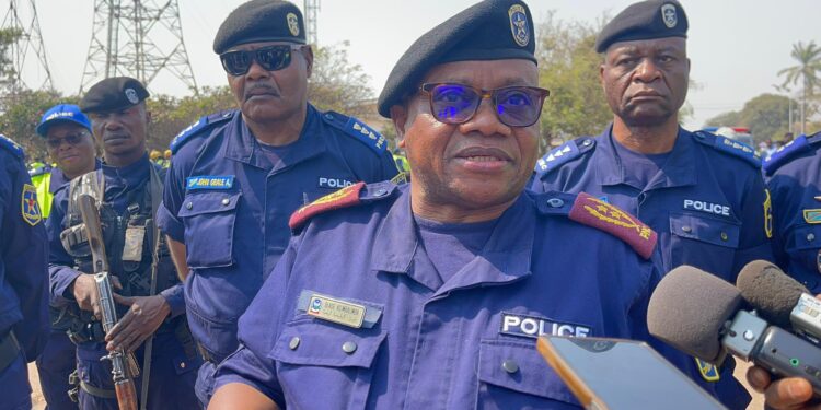 Lubumbashi : La Police lance une vaste opération contre les véhicules sans plaques d’immatriculation