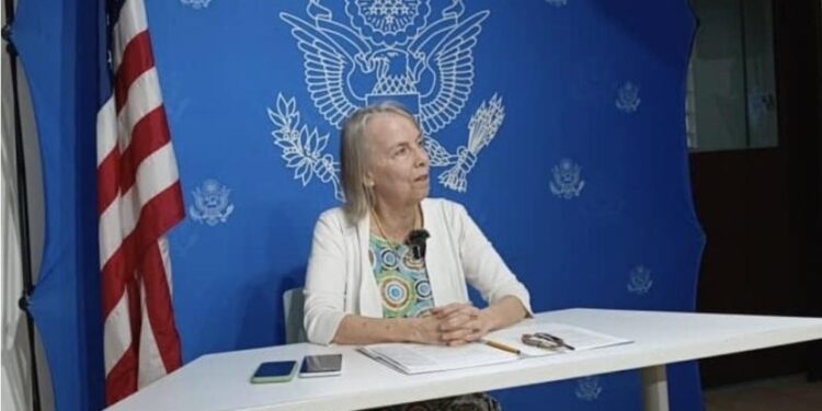 Deal minier en gestation entre la RDC et les USA : Lucy Tamlyn rassure, “nous sommes sur le bon chemin”