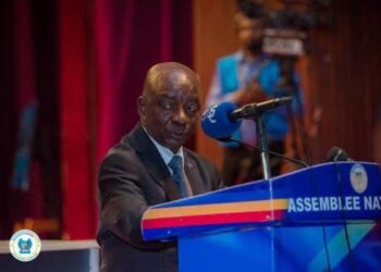 Assemblée nationale : Justin Bitakwira secoue la plénière en dénonçant l’« inconscience » des députés