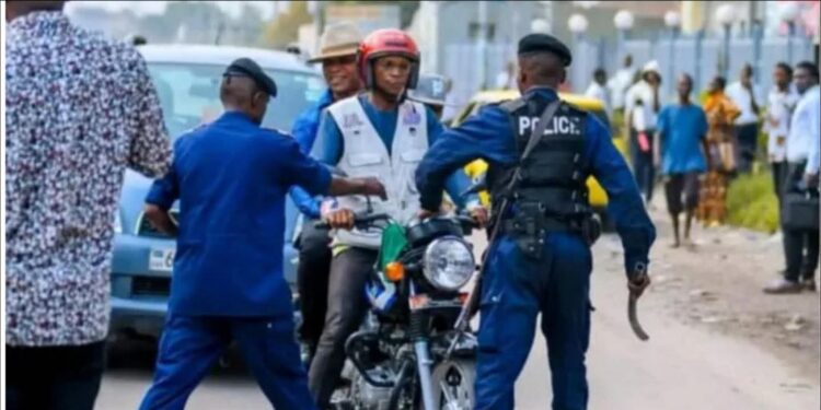 Kinshasa : Les taxis-motos interdits d’accès au centre-ville, leurs activités limitées aux périphéries