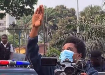Procès Constant Mutamba : Chronique d’une journée sous tension à Kinshasa