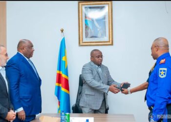 Sécurité routière : la PNC équipée d’appareils pour authentifier les permis de conduire biométriques