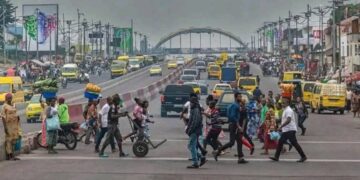Kinshasa : Les tarifs et itinéraires des transports publics restent inchangés