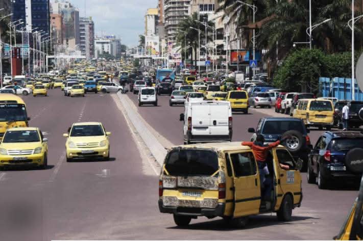 Kinshasa : l’Hôtel de Ville promet des sanctions sévères contre les conducteurs qui surfacturent les passagers
