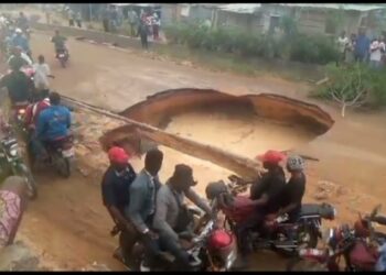 Kinshasa : Effondrement de la route Kimwenza, la circulation paralysée