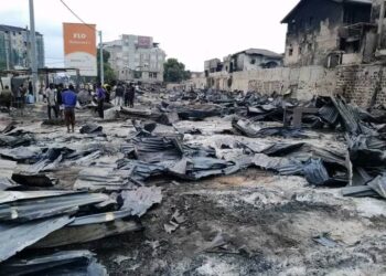 Kinshasa : Un incendie ravage le marché des menuisiers à Météo-Delvaux