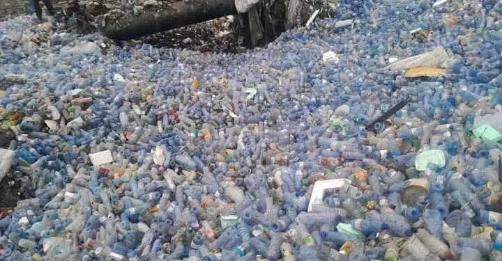 Kinshasa : le Parlement interpelle les autorités urbaines sur la salubrité et la circulation