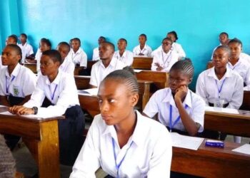 RDC : L’anglais deviendra une épreuve orale à l’Examen d’État dès 2026
