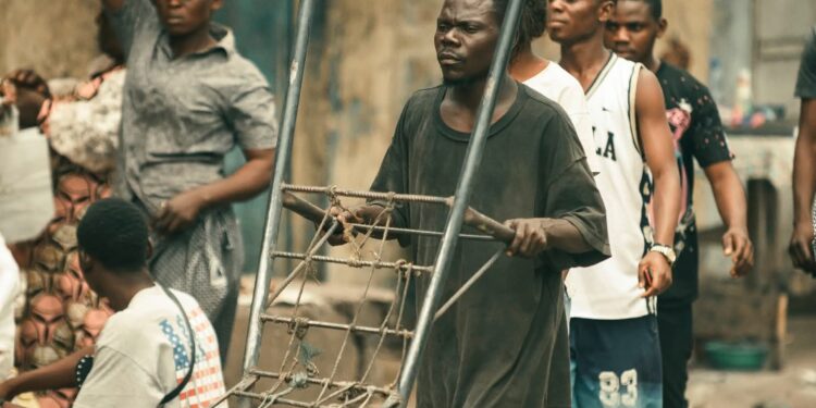 Kinshasa, la ville qui se réveille en Dolby Surround