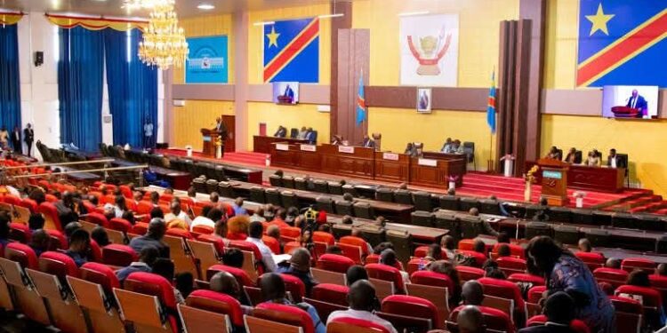 Lualaba : Un précédent inédit en RDC, l’Assemblée provinciale renonce à son pouvoir de contrôle