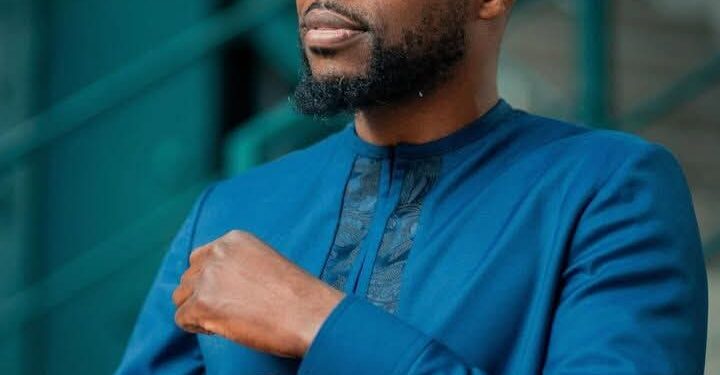 Youssouf Mulumbu, du bruit des stades aux ombres du Kivu : un premier roman où le réel vacille