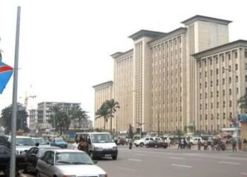 Plus de 39 mois d’impayés : Les agents de l’ONATRA se déshabillent et paralysent le boulevard du 30 Juin