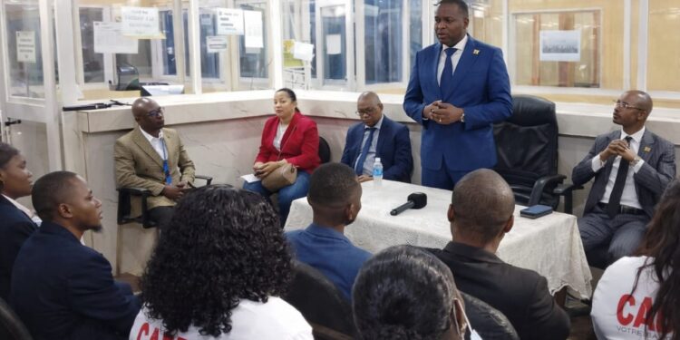 CADECO SA : Cent jours pour réveiller un géant public