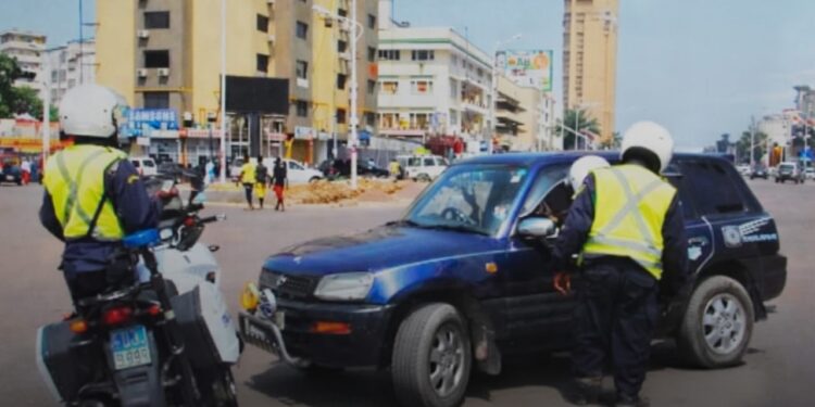 Kinshasa : fin de la « courtoisie routière », reprise du bouclage systématique dès le 20 janvier