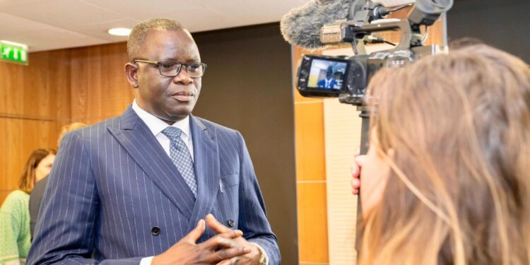 Candidature OIF – Isidore Kwandja Ngembo : « L’OIF ne peut plus se contenter d’être un espace culturel »