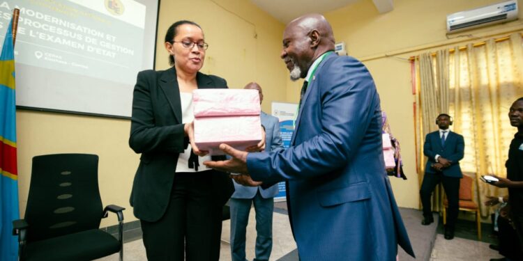 RDC : les bulletins scolaires 2025-2026 déjà disponibles, le ministère veut tourner la page des retards