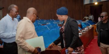 Après le tollé : l’Assemblée nationale tempère sur la délocalisation des plénières