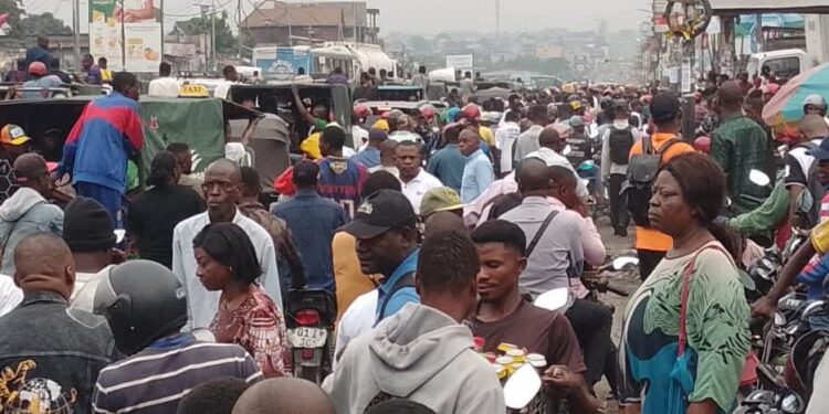 Kinshasa : la grève des chauffeurs résiste au mot d’ordre officiel