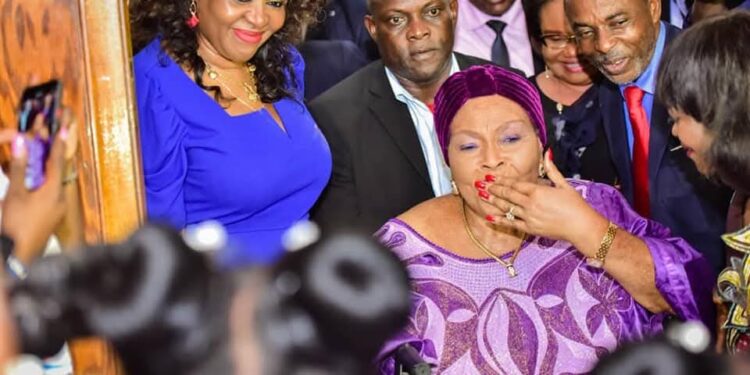 Catherine Nzuzi Wa Mbombo : le crépuscule d’un des derniers dinosaures de la République